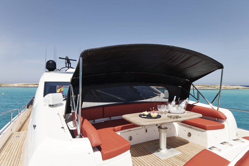 Ibiza boat charter 92 PREDATOR rear seating