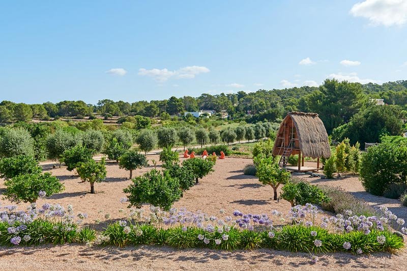 Ibiza villa rentals Can Basset gardens hut