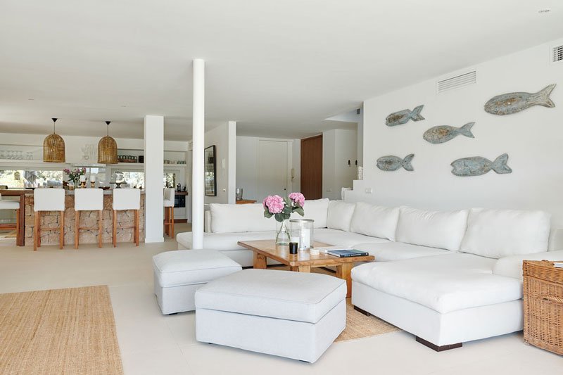 Ibiza villa rentals Can Basset lounge